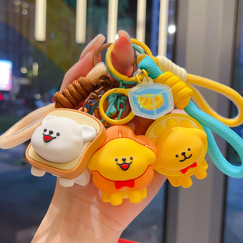 만화 라인 강아지 키 체인 귀여운 강아지 가방 매달려 가격 창조적 인 자동차 키 체인 인형 기계 작은 선물