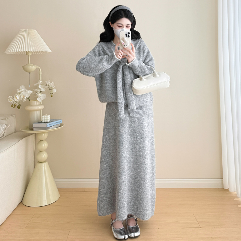 孕妇装秋冬季潮妈时髦新款怀孕期高级感宽松休闲减龄半身裙子套装|undefined