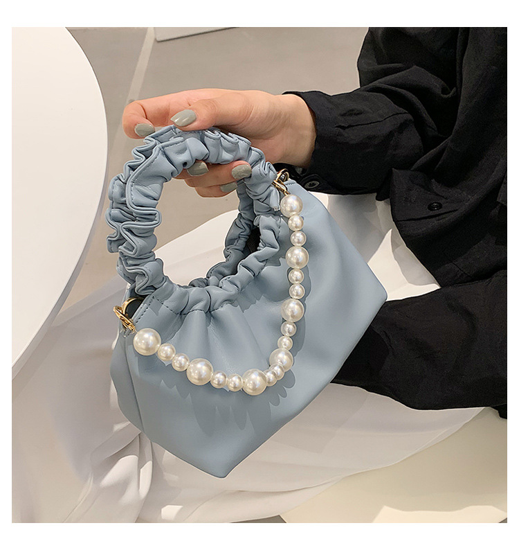 Wholesale Pleated Pearl Chain Solid Color Handbag Nihaojewelry display picture 257