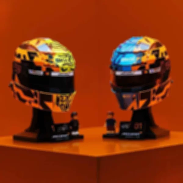Compatible with the Lego Editions Series 43017 Mclaren Oscar Piastri Helmet Set