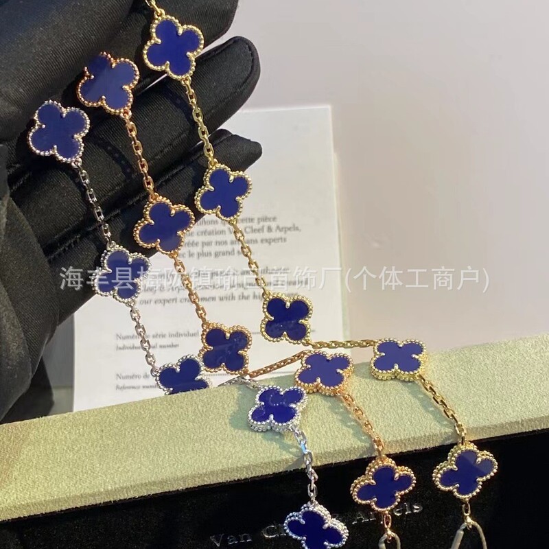 New Clover Lapis Lazuli Bracelet for Men and Women, Light Luxury, High-end, Simple, Versatile, Celebrity Style, Wholesale New Clover Lapis Lazuli Bracelet for Men and Women, Light Luxury, High-end, Simple, Versatile, Celebrity Style, Wholesale