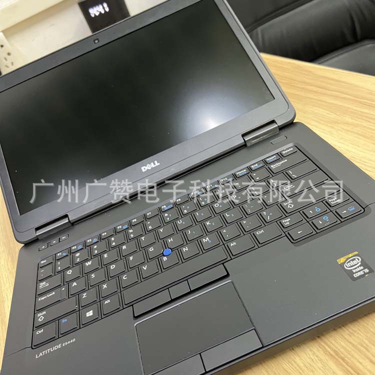 ultra thin handheld laptop