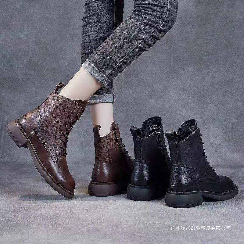 Boots Women's 2025 Autumn and Winter Retro New Style Fleece-Lined Flats Fashion Versatile Single Boots British Short Boots Women