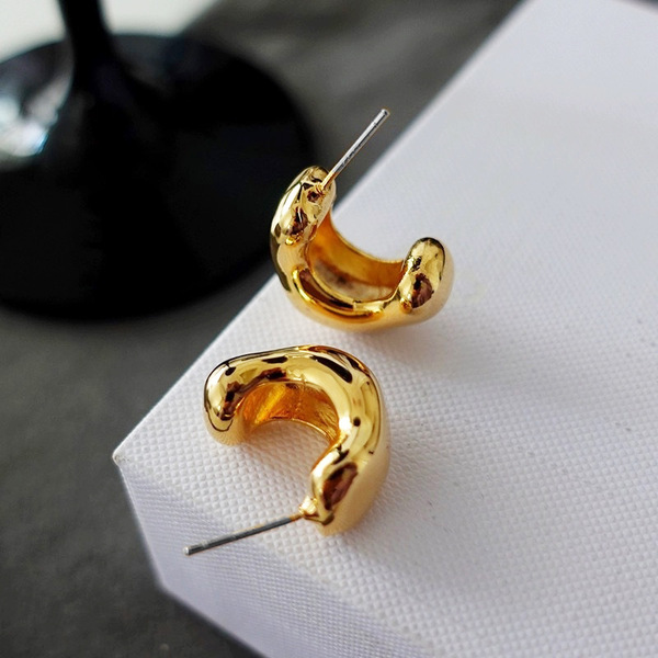 small design geometric earrings