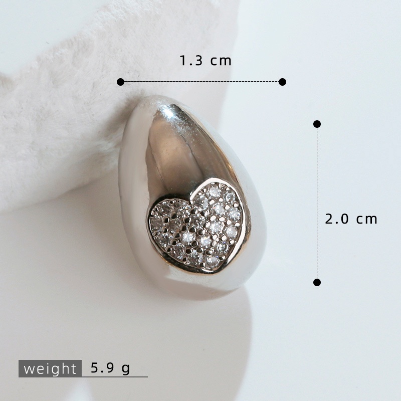 Europa y los Estados Unidos espiral gota de cobre micro incrustación 18K oro chapado retro simple moda transfronteriza colgante de collar de venta caliente de mujer