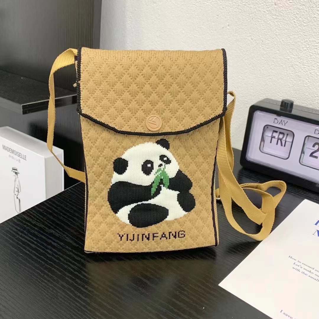 Panda khaki