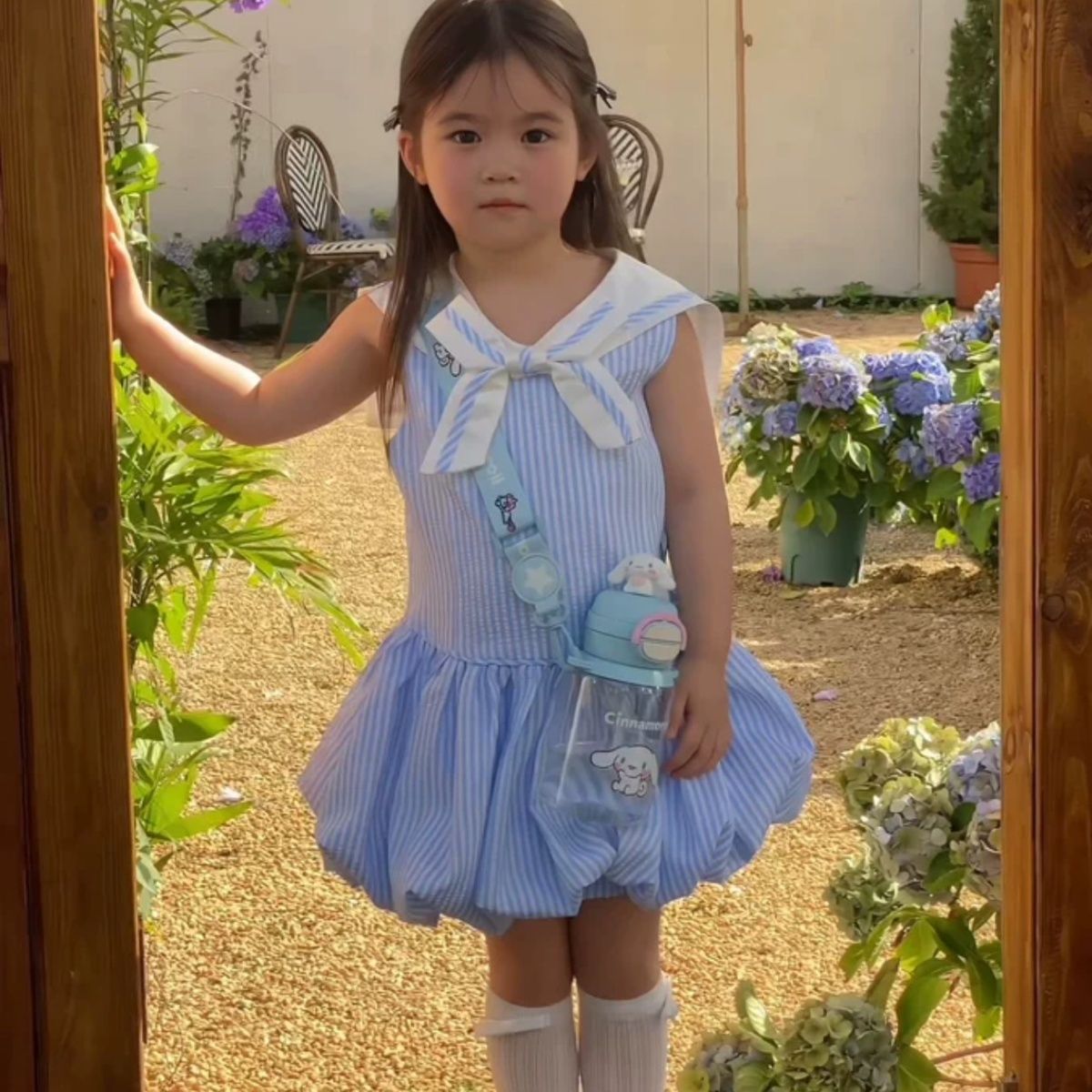 Mädchen Kleid In Dunkelblau Gestreift Elegant Mit Puffärmeln_voghion.com