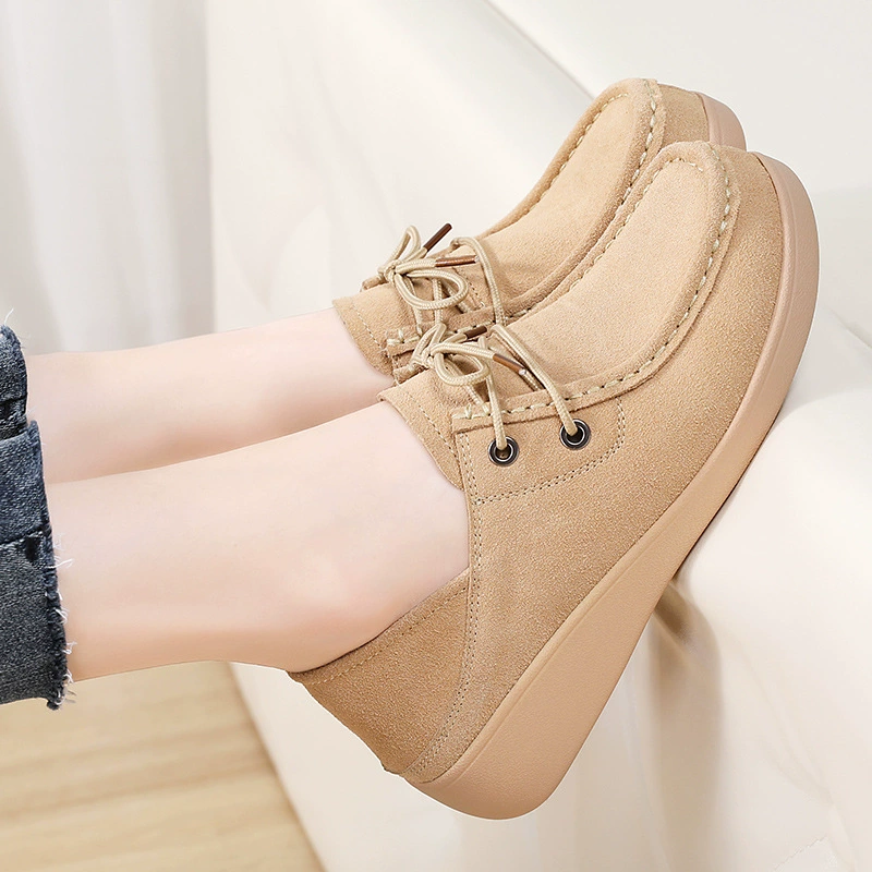 2024 новые корейские кожаные дикие шнуровые кексы-качалки осенью толстые подошвы увеличены на каблуках повседневные женские одиночные туфли