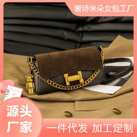欧尚典女包2023韩版新款mini可爱牛皮链条斜跨小包迷你休闲手机包