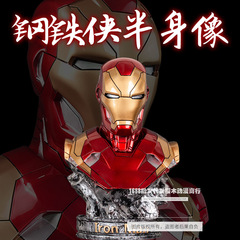 アベンジャーズのアイアンマンの黒豹の大きいサイズの半身の手作りの置物の彫像の誕生日プレゼントの大きい手のアイアンマン