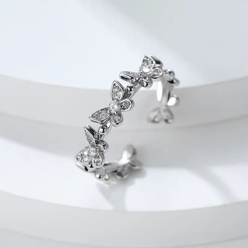 Pointed titanium steel lip stud product view