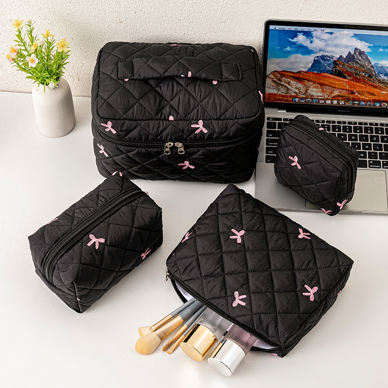 New Style Bow-Knot Quilted Cosmetic Bag for Girls, Portable Skin Care Product Toiletry Bag, Simple Large-Capacity Soft Storage Bag