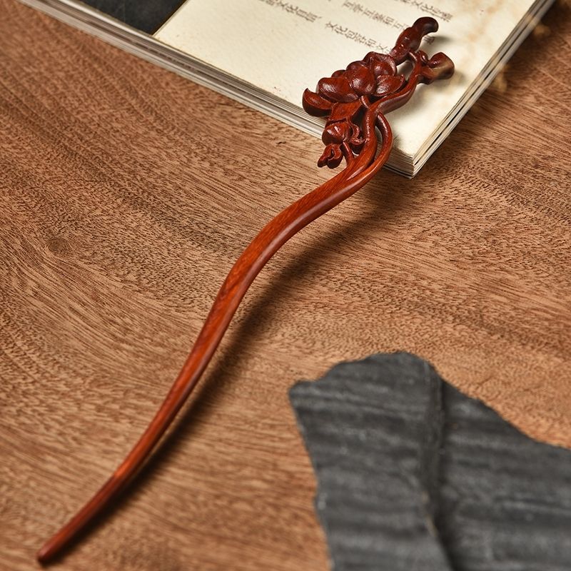 Nueva moda para el cabello hojas de madera de sandalwood esculpida doble cara loto paso de agitación universal pinzas Qixi envió a su novia explosión