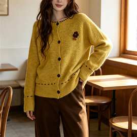 秋冬新款针织开衫女2026韩系黄色宽松立体小花可外穿针织毛衣女装