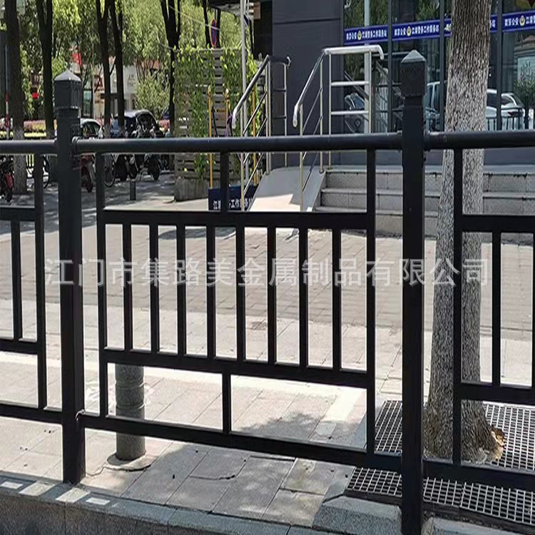 锌钢护栏户外隔离防护栏铁艺方通栅栏栏杆别墅小区学校锌钢护栏