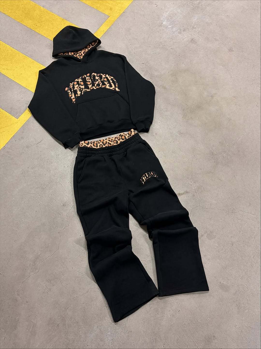 Hellstar Leopard Set 2-Piece Black