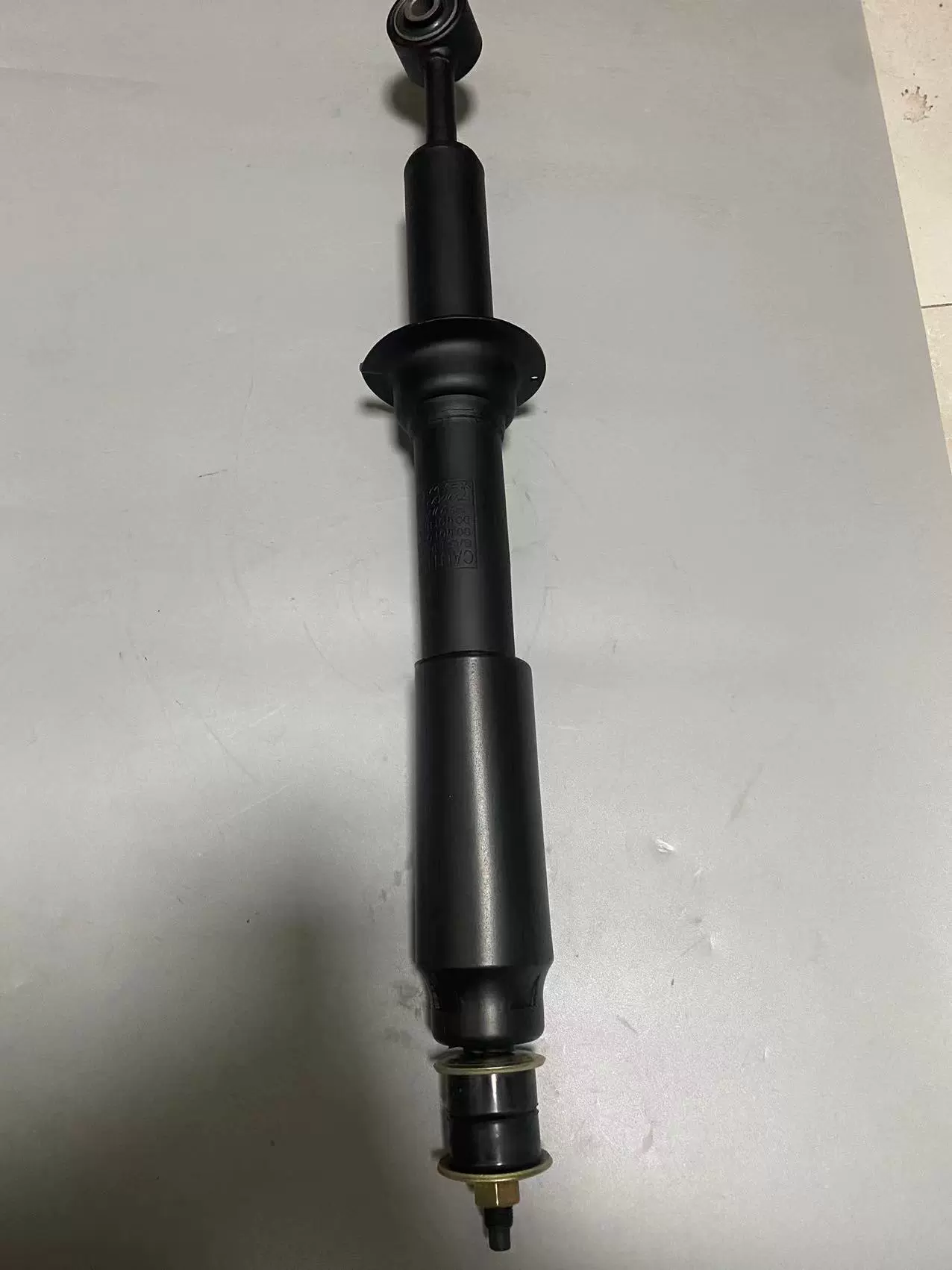 [批发汽车零件悬架减震器：48510-09J90用于HILUX VIGO KUN25]
