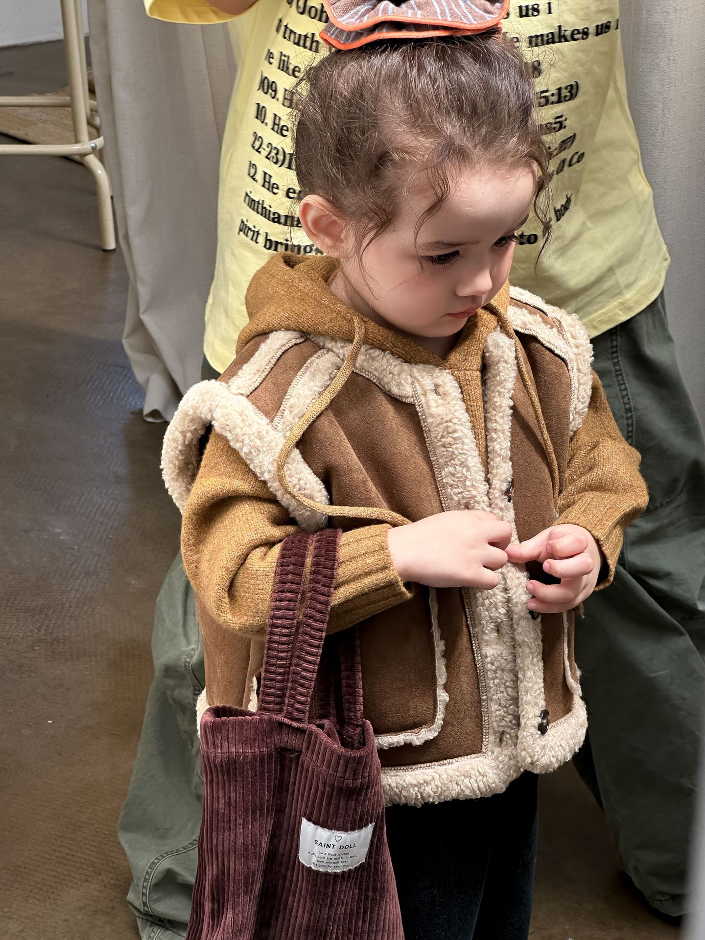 Demi-season vest