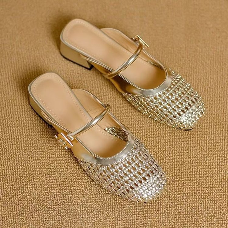Baotou de talón grueso, Mary Jane, zapatillas para niños, vestido hueco con falda, verano de 2026, nuevas zapatillas frías. image 3