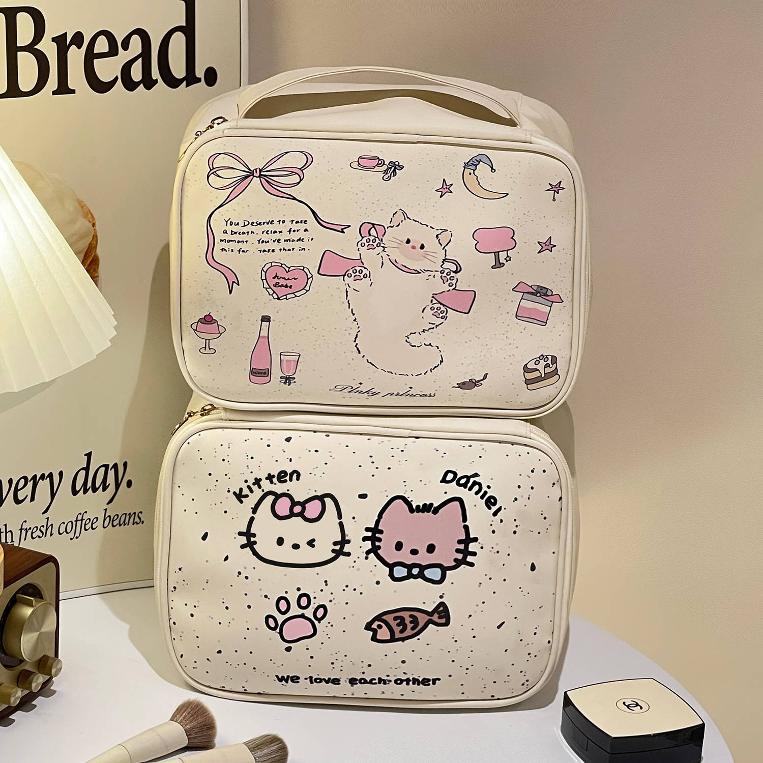 Estuche cosmético portátil para gatos lindos originales, bolsa cosmética de almacenamiento portátil para el cuidado de la piel de viaje de alta gama de gran capacidad