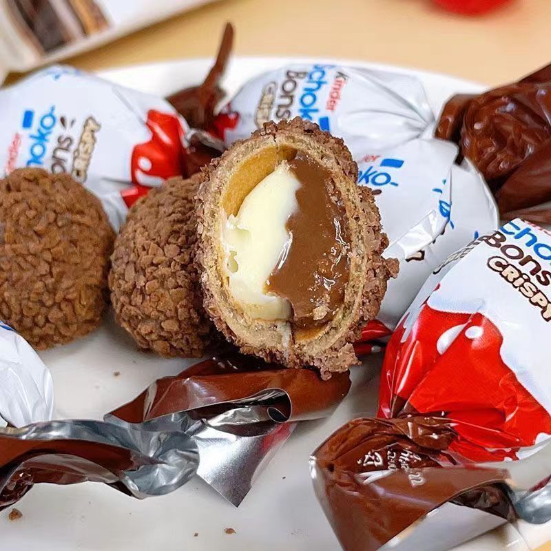 キンダーコーティングされたミルクサンドイッチチョコレートファンクイーンクリスピーボールクリスマスキンドーチョコレート越境電子商取引|undefined
