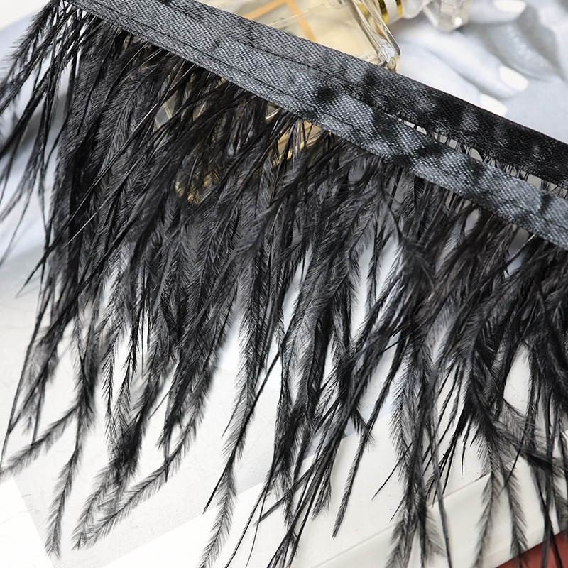 Plumas negras al por mayor DIY accesorios de decoración de ropa accesorios escenas de diseño de fábrica de plumas tienda directa
