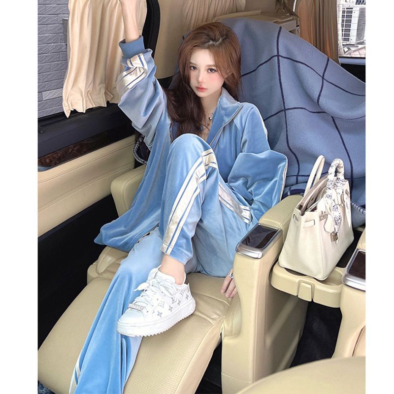 Velvet Tracksuit for Women, Spring and Autumn, High-End Retro Casual Sweatshirt with Zipper Jacket and Wide-Leg Pants Two-Piece Set