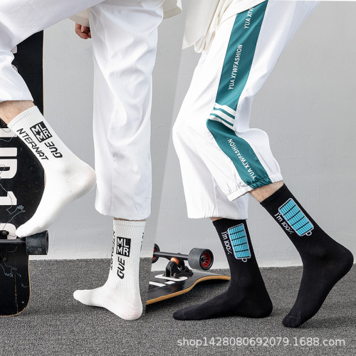 Foreign trade boat socks ins for men and women couples white sports cotton socks spring and summer basketball stockings men's mid-tube socks batch