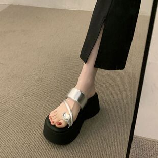 ����Ь�ļ��n�����С���L���|����2024����ȹ��ֺ��ЬŮ