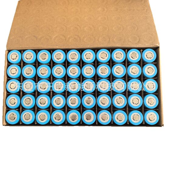 Lithium iron phosphate battery 32700 6000mAh 3.2V large capacity 18650 solar energy storage electric vehicle power