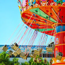 源头定制儿童旋转飞椅 景区广场夜市游乐场电动升降飞椅游乐设备