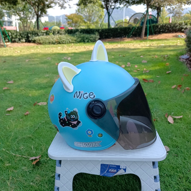 3C Certified Electric Vehicle Helmet for Kidsren Aged 1-8 Years Old, Battery Motorcycle Autumn and Winter Cotton Warm Sun Protection Safety Helmet