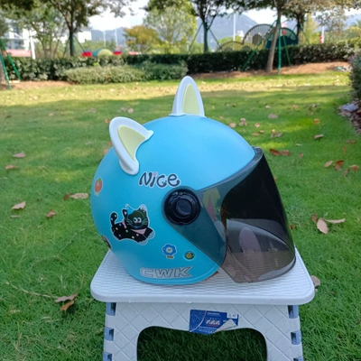 Motosiklet kaskı (dəbilqə) | Cotton Warm Sun Protection Safety Helmet - black-cat-sticker-light-blue-tea-long-white-and-yellow-cat-ears-winter-helmet-for-1-8-years-old