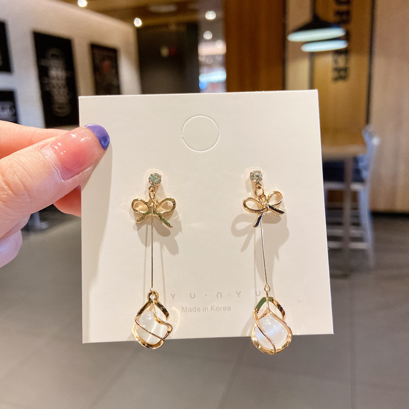 Pendientes de aleación moda coreana, estilo lujo ligero, ideales para puestos callejeros, mercado nocturno y ventas en vivo, al por mayor