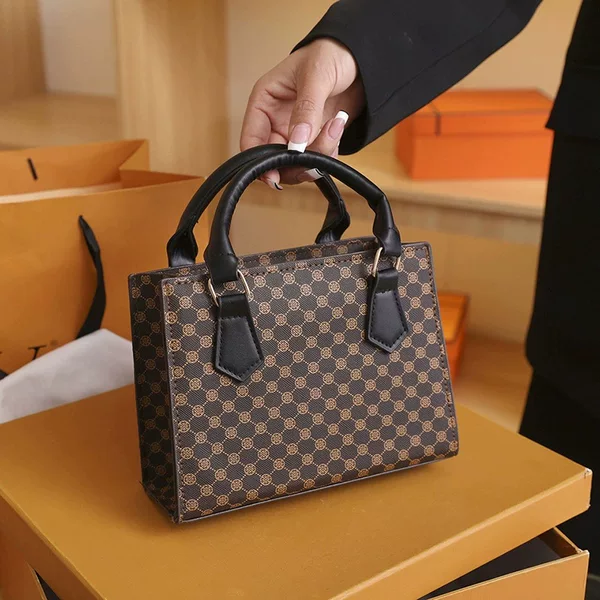 Korean Style Trendy and Stylish Women's Bag 2026 New Vintage Print Bag Versatile High-End Small Tote Bag