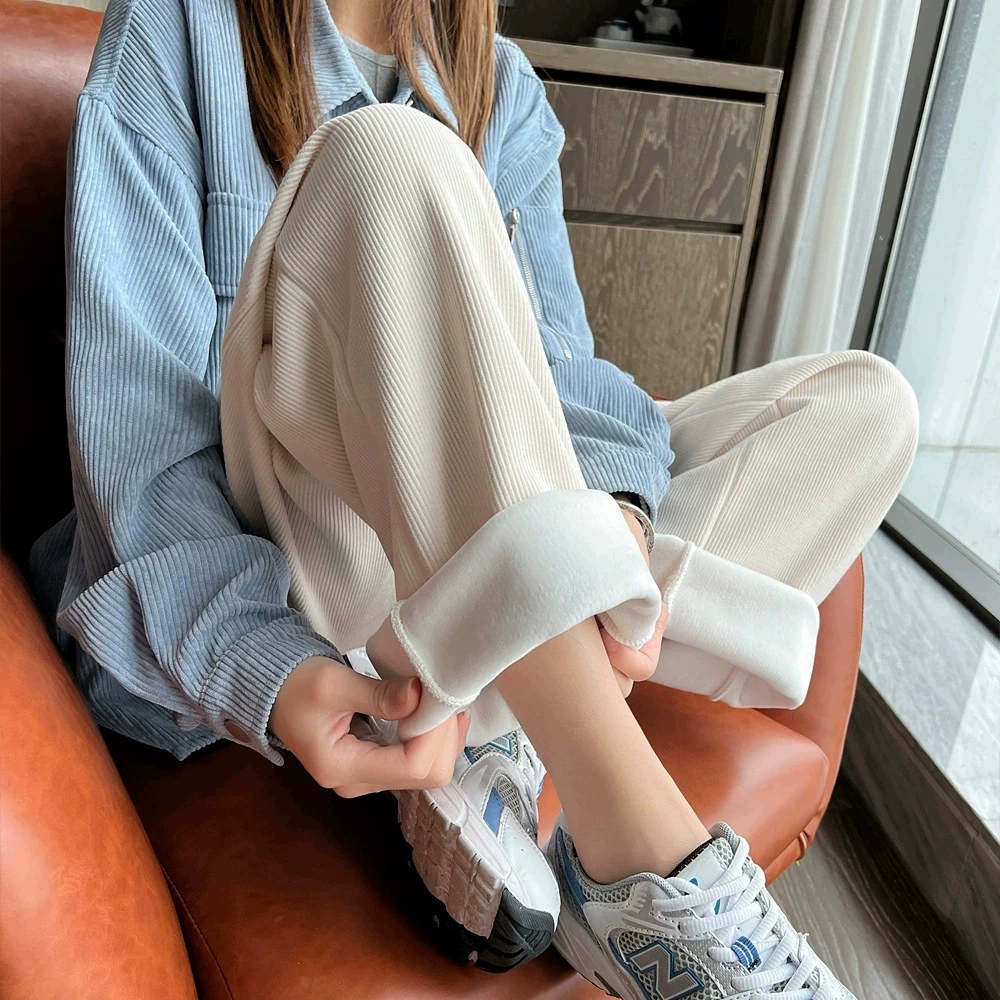 Вельветовые широкие брюки для женщин 2023 весна и осень Новые облегающие подвески в Корейском стиле широкие Свободные европейские хлопковые бархатные Модные Повседневные Брюки Для Женщин