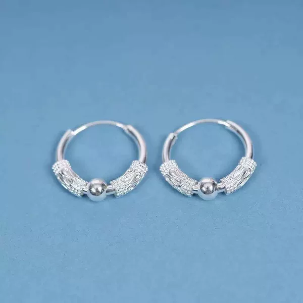 New Chinese-Style Popular Fortune Bead Ear Cuffs for Women, Simple and Luxurious High-End Earrings, Versatile and Elegant Ear Accessories, Factory Wholesale