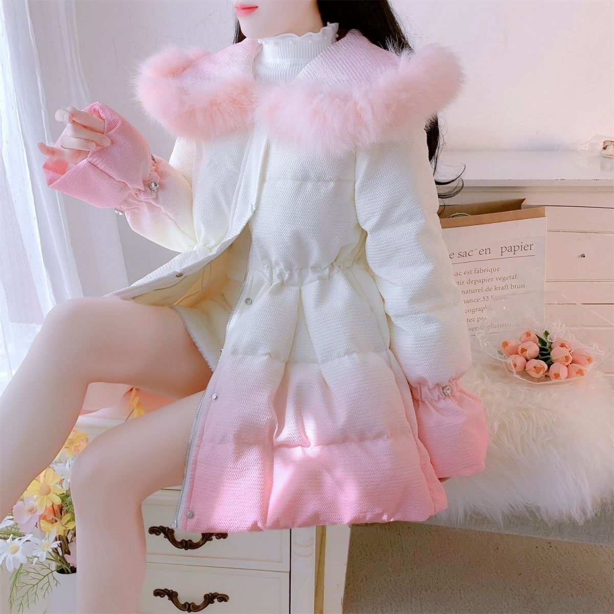羽绒服外套女冬季2025年新款小个子渐变甜美中长款白鸭绒大衣