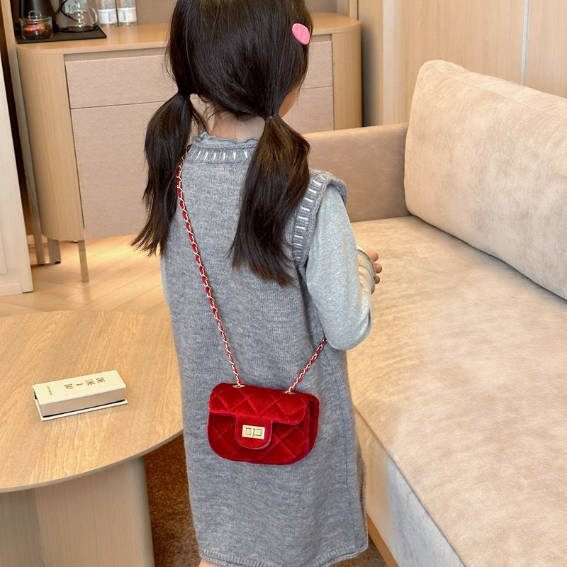 Bolsa de hombro coreana de niñas de terciopelo fragancia de color sólido mini mochila de bebé 2025 nuevo bolso de cadena para niños