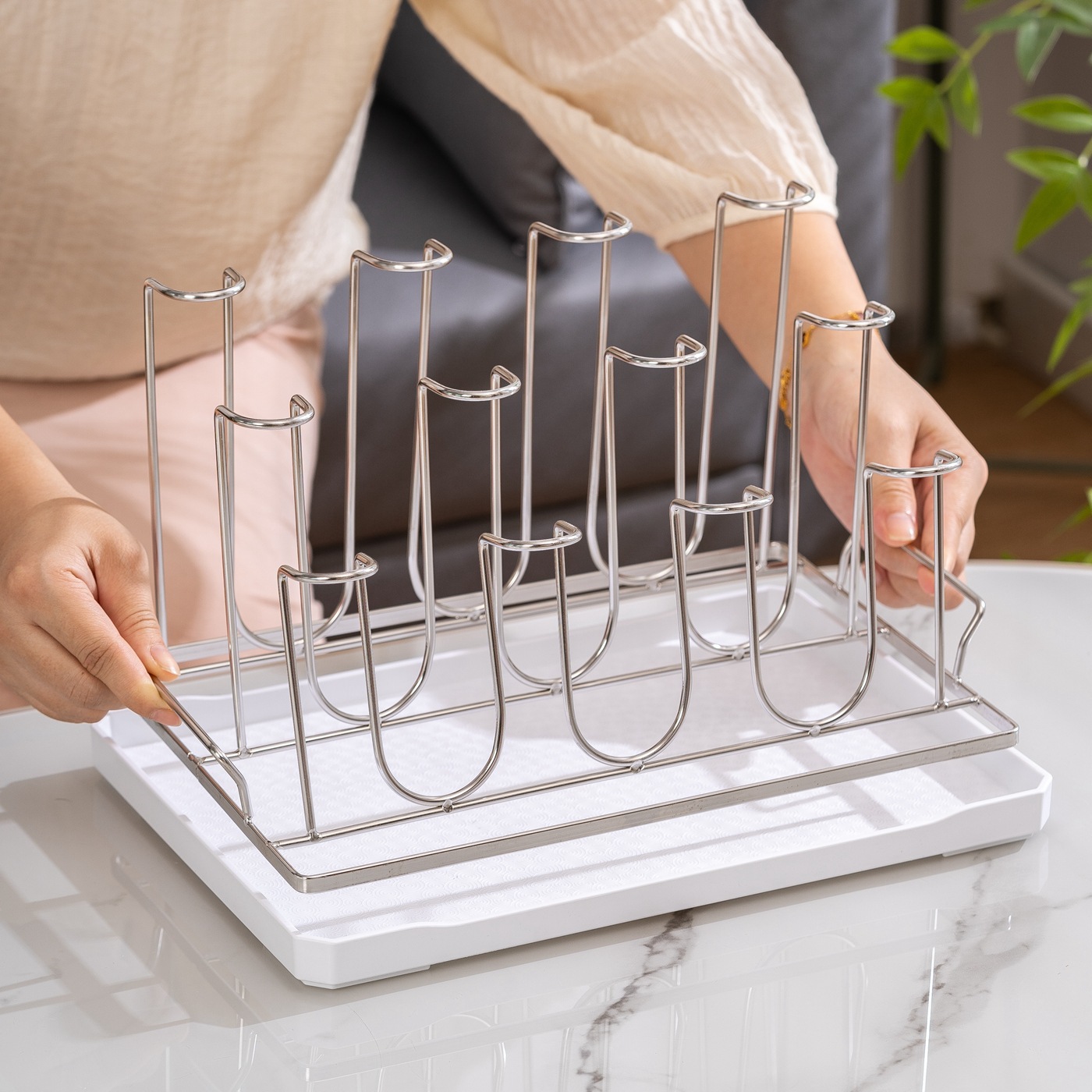 스테인리스 컵홀더 유리컵 거꾸로 놓는 병 건조대 12칸 선반 컵 보관 정리대 맥주잔 홀더
