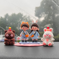 網紅車內擺件車載情侶可愛高級感車上裝飾品中控台車飾汽車內飾女