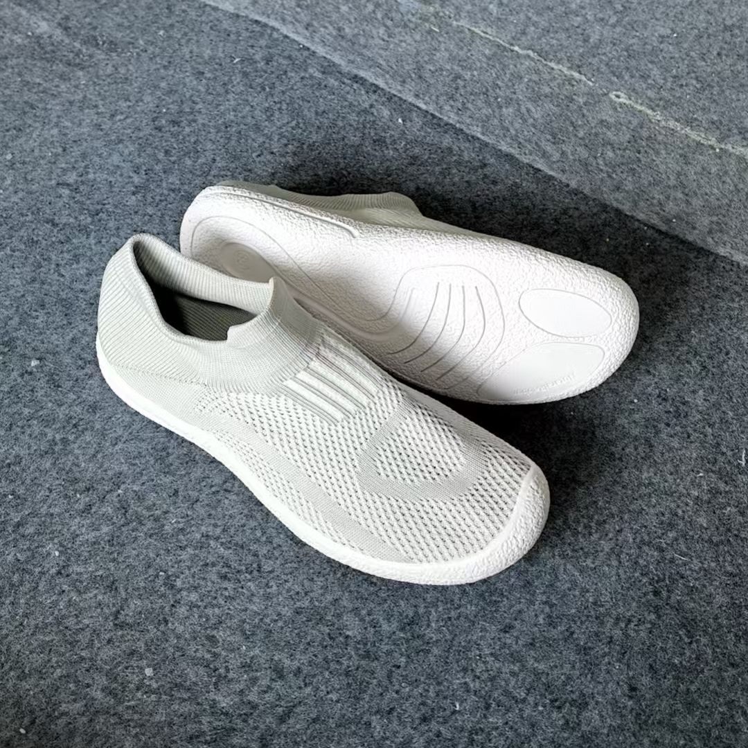 男女沙滩鞋居家休闲鞋新款轻便防滑情侣透气一脚蹬开车走步健身鞋