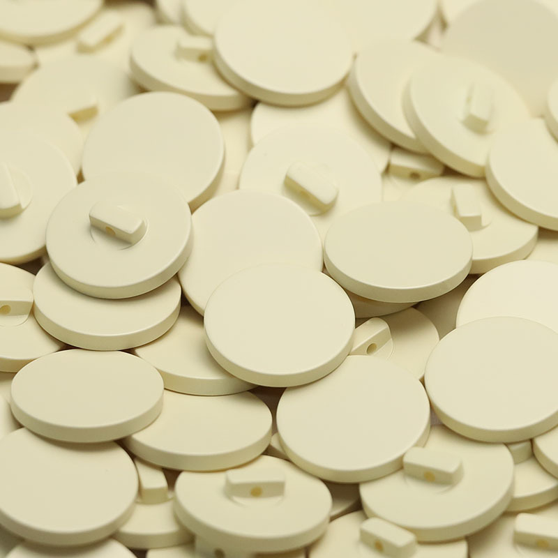 Plana pintada redonda de alta pierna botón abrigo resina rompevientos abrigo botón traje hebilla gemelos en stock al por mayor