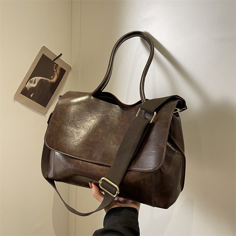 Winter Large Capacity Bag Women 2023 New Fashion Sense Retro Tote Bag Easiest for Match Wide Shoulder Strap Messenger Bag