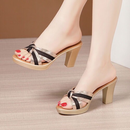 2024 Spring New Women's Wide-Feet Thick-Heel Casual Shoes for Export, Fashionable and Versatile Border Trade Cross-Border Color-Matched Sandals on Temu