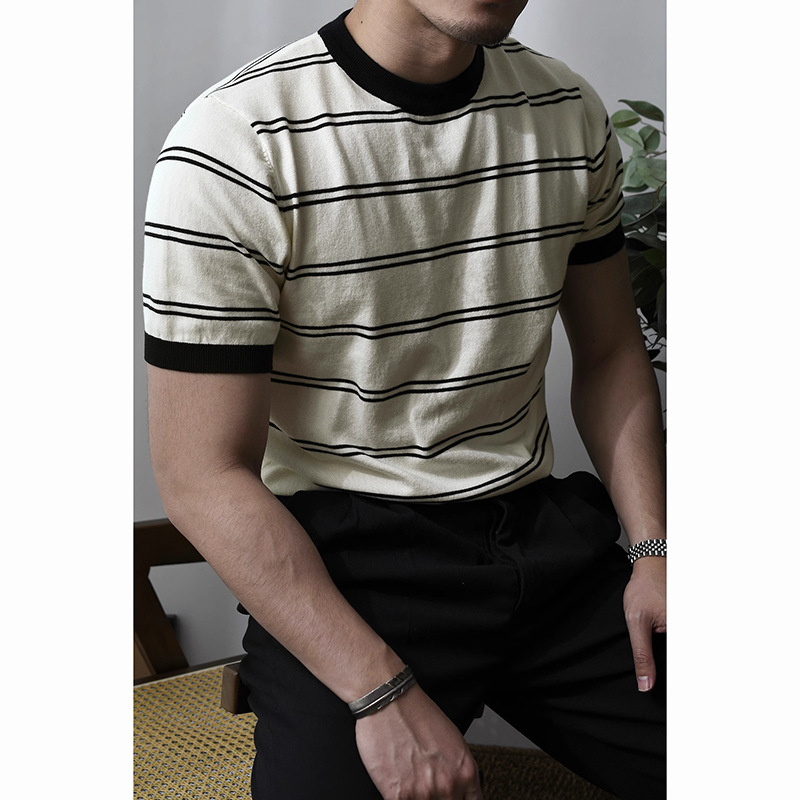 Verano nuevo estilo a rayas suéter de manga corta hombres retro delgado negocio hielo seda transpirable camiseta comercio exterior transfronterizo al por mayor