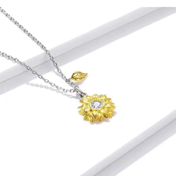 S925 Sterling Silver Hot Sale In Europe And America Sunflower All-match Necklace For Women Classic Style Temperament Clavicle Chain Cross-border Silver Jewelry Wholesale display picture 1