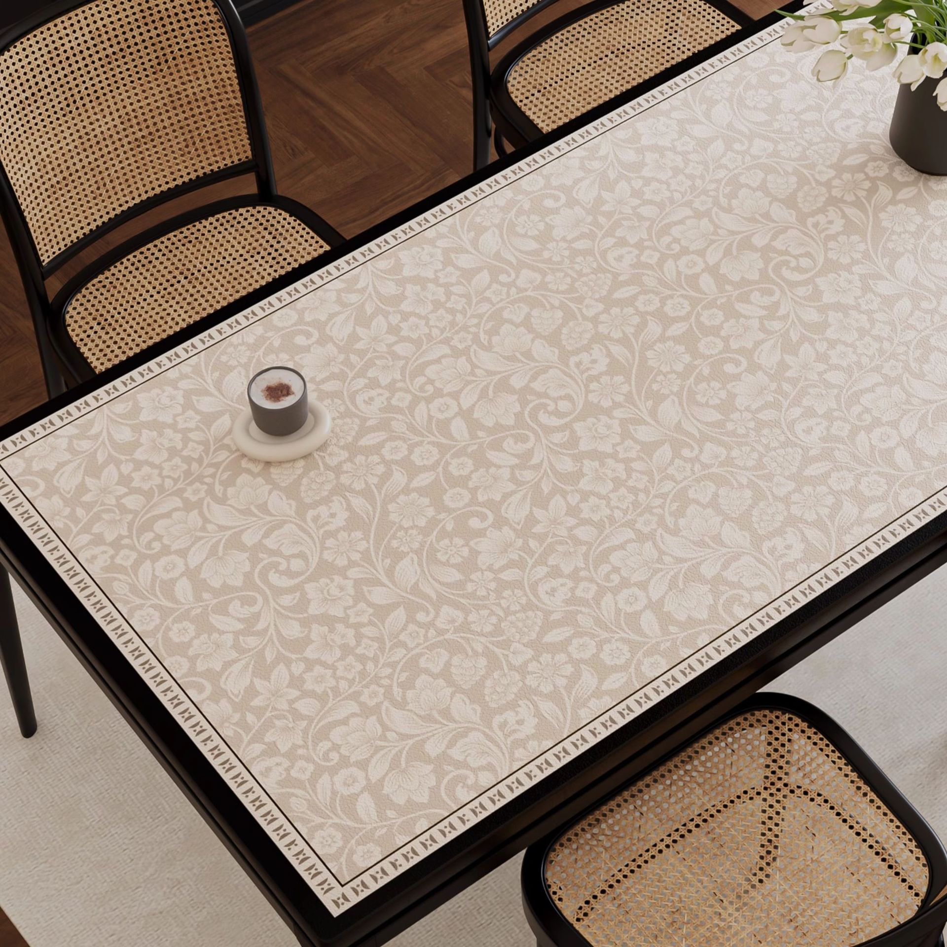 Francés retro lujoso lujoso 2025 nuevo cojín de mesa impermeable a prueba de aceite sin lavado a prueba de quemaduras de cuero toallas de mesa de estilo medieval