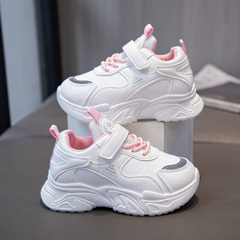 Детская обувь для папы, весна-лето 2024, новая спортивная обувь для девочек, дышащая сетчатая мягкая подошва, кроссовки для мальчиков в корейском стиле