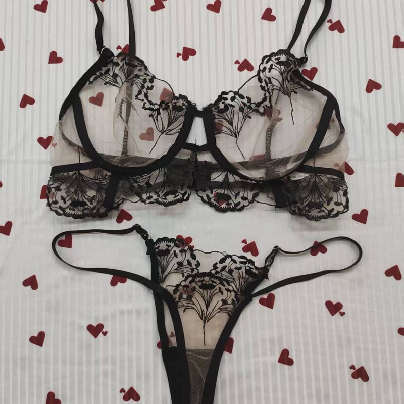 Cross-border European and American new style INS-inspired romantic heart-embroidered sexy mesh lingerie set with underwire for women